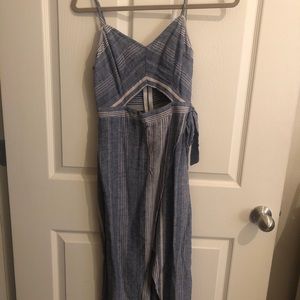 Cut out, tie front midi dress